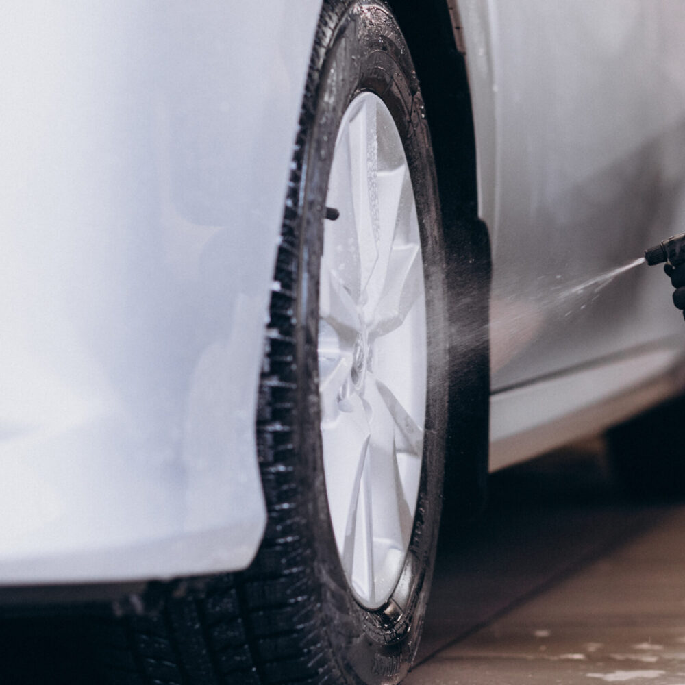 Car wash detailing station