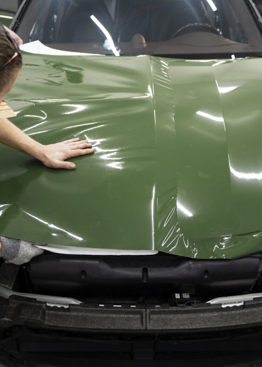 person-working-car-wrapping